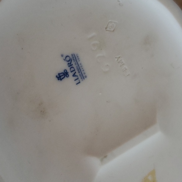 Lladro Doves Figurine - Picture 4 of 10